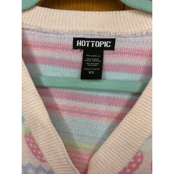 Hot Topic Women’s Cardigan Sweater – XS, Strawberry Knit Pattern, GUC - Picture 3 of 4